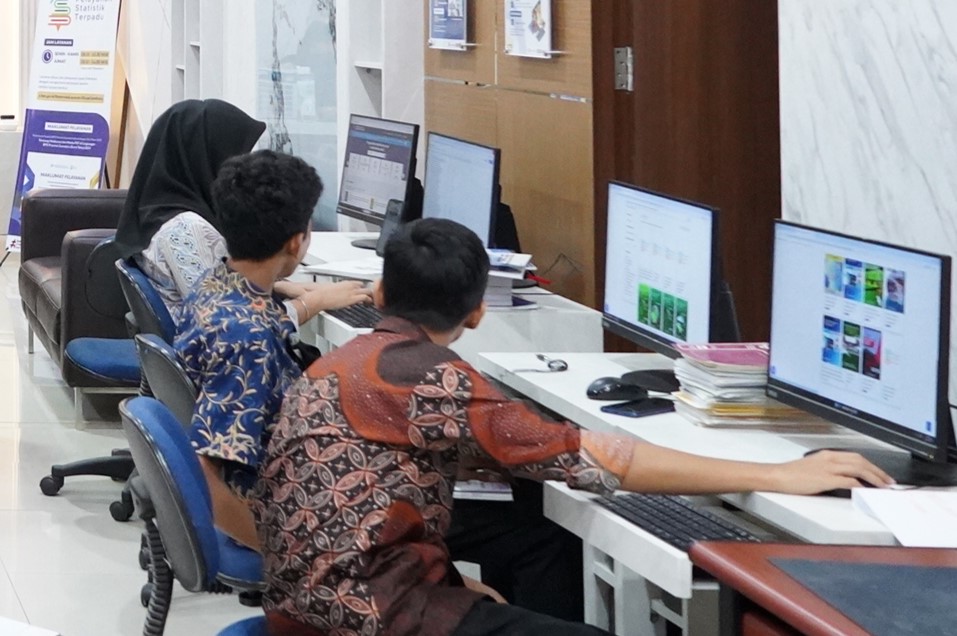 meja pengisian data