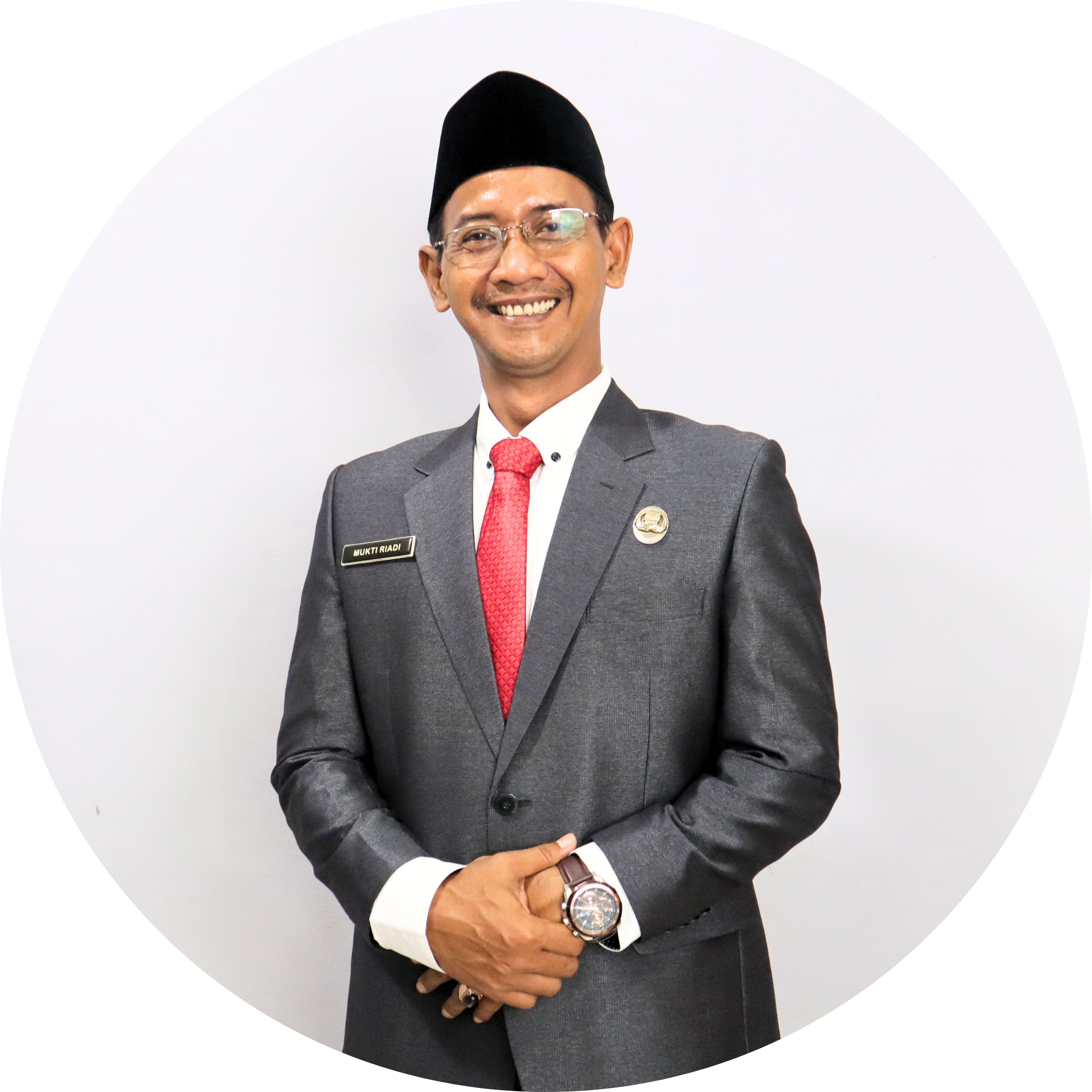 Foto Pak Mukti.png